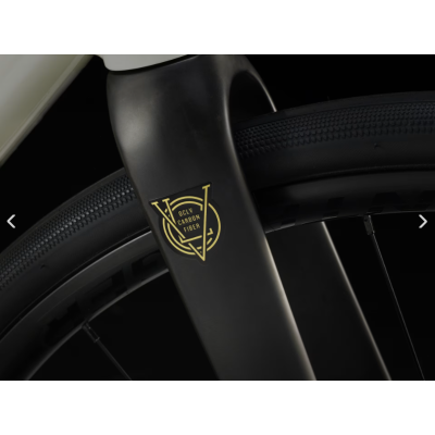 DOMANE AL4 GEN 4 2026 | Bicicleta de carretera de carrera Trek